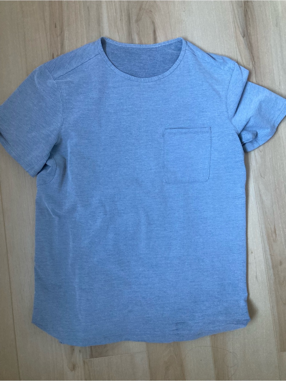 Lululemon Drysense Short Sleeve Shir
M - Light Blue